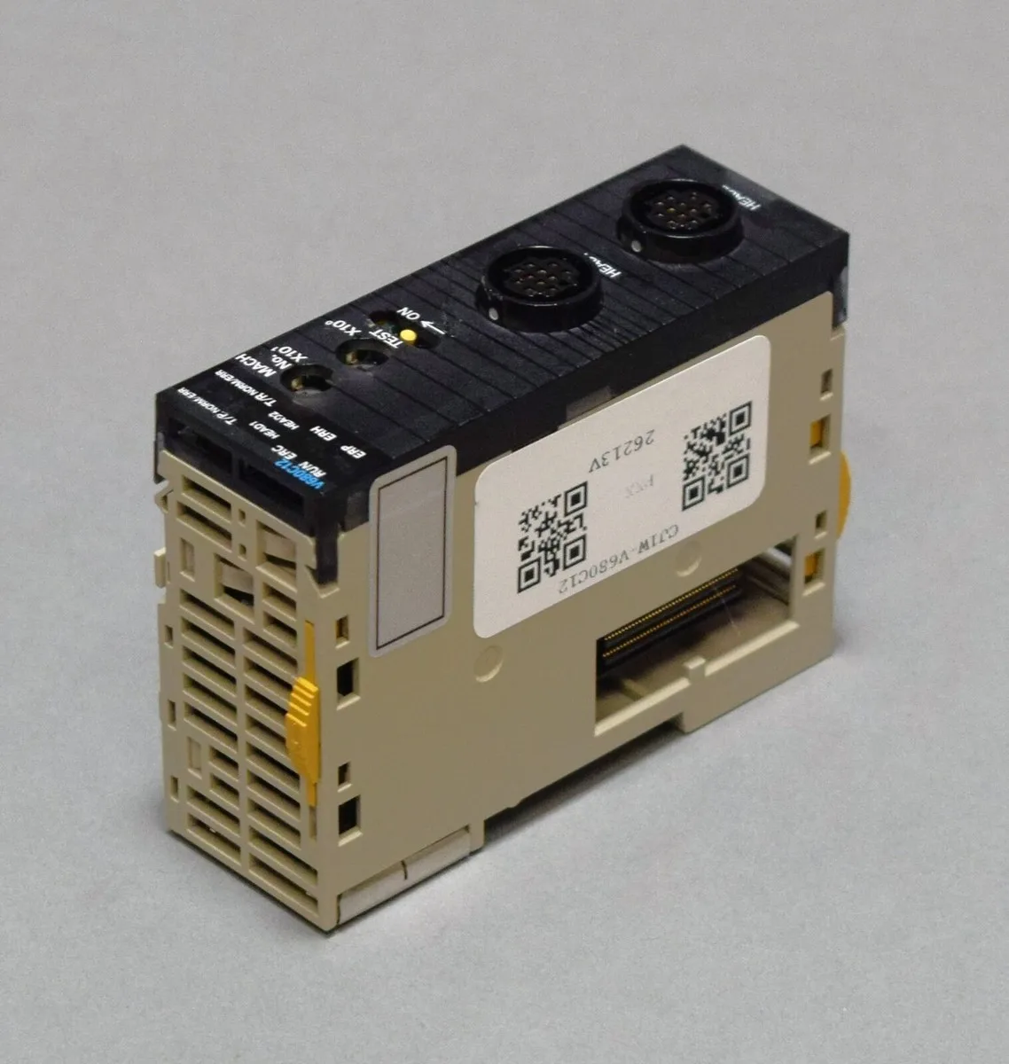 OMRON CJ1W-V680C11 — CJ1W-V680C Series Id Sensor Unit - Controllers & PLCs product front view image