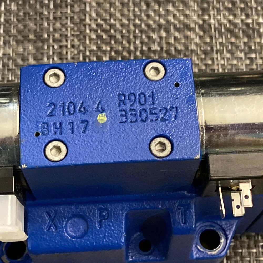 Rexroth R901483258 — Bosch Rexroth Z3DRE10VP2 Series Pressure-Reducing Valve - Hydraulics & Pneumatics product front view image