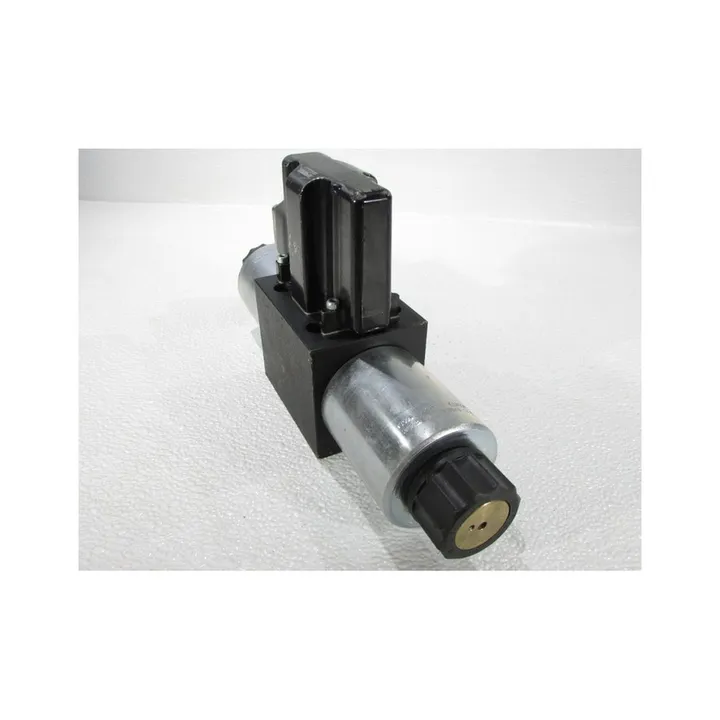 Parker D3FBE01MC0NF00 — D3FB Series Proportional Directional Control Valve - Hydraulics & Pneumatics product front view
