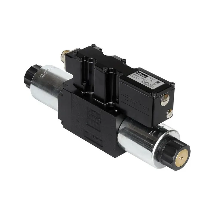 Parker D3FCE01MC9NB03 — D3FC Series Proportional Directional Control Valve - Hydraulics & Pneumatics product front view