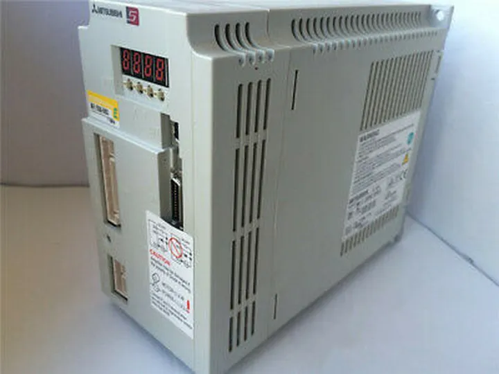 Mitsubishi MR-E-200AG-KH003 — Servo Drives - Drives & Inverters product front view