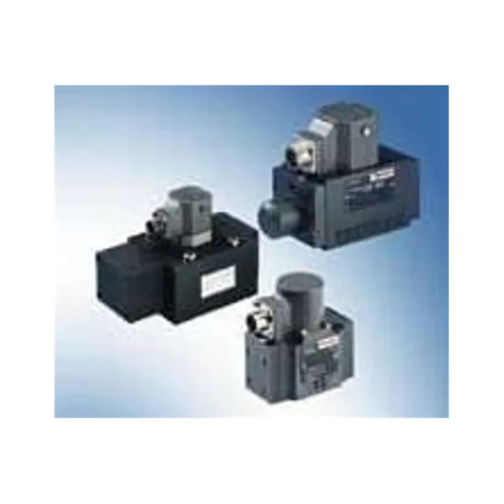 Rexroth R900772317 — Bosch Rexroth 4WS2 Series Servo Directional Valve - Hydraulics & Pneumatics product front view