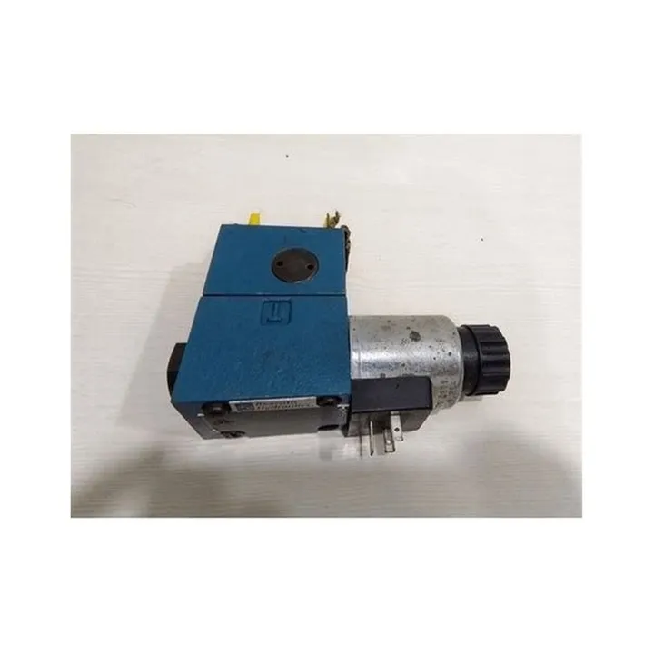 Rexroth R901026836 — Bosch Rexroth M-4SED6 Series Solenoid Directional Valve - Hydraulics & Pneumatics product front view